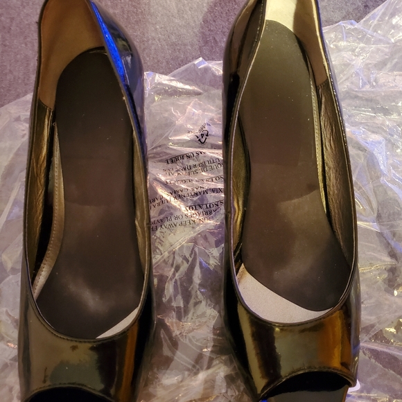 Bandolino peep toe pumps - Picture 1 of 6